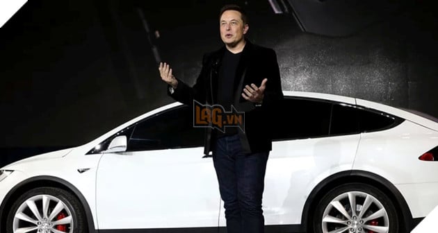 Hứng chịu nhiều gạch đá, Elon Musk muốn từ chức CEO Twitter?