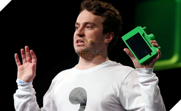 Hacker chuyên bẻ khoá iPhone và PS3 được Elon Musk thuê để sửa Twitter, đã nghỉ việc