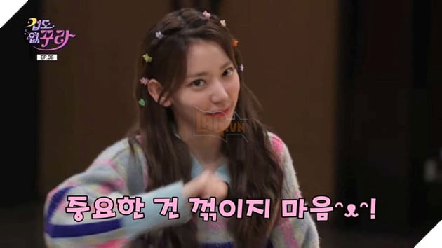 LMHT: Deft tham dự gameshow với nữ thần tượng K-Pop xinh đẹp