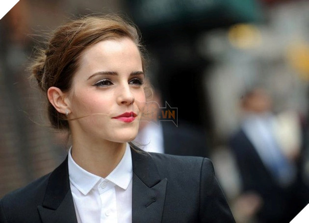 Cộng đồng Harry Potter thán phục trước pha sửa lưng đạo diễn của Emma Watson
