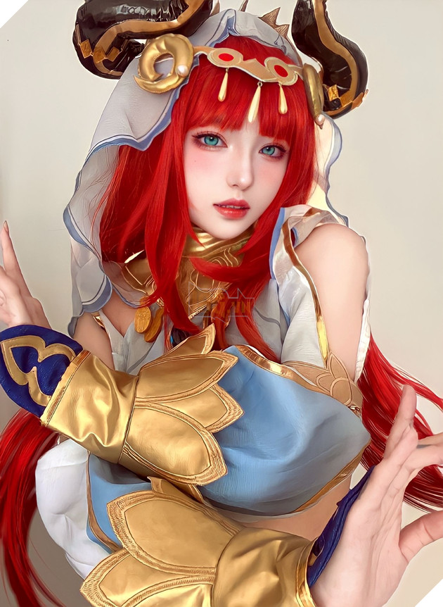 cosplay nilou genshin impact