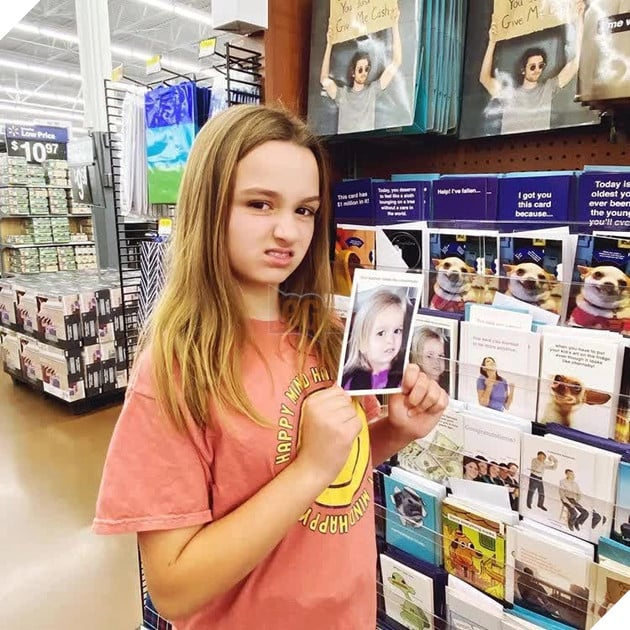 Cuộc sống của cô bé meme nổi tiếng bậc nhất thế giới sau 10 năm giờ ra sao?