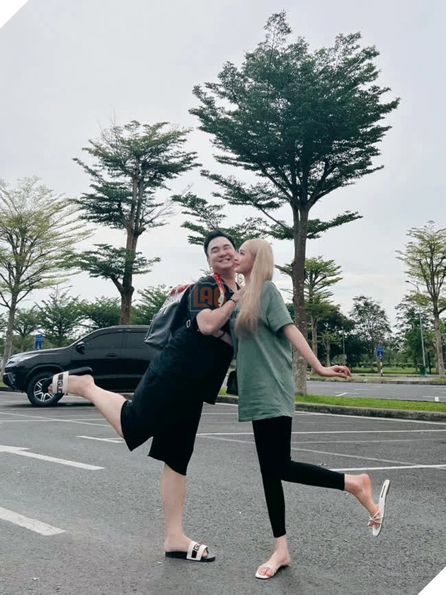 Xoài Non khoe ảnh tình tứ bên Xemesis để rồi bị cô bạn thân Linh Ngọc Đám giục sinh con