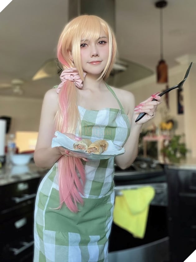 Arisa Nguyễn cosplay marin