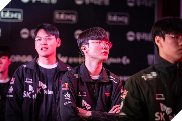 LMHT: Fan phát hiện Faker vẫn còn gặp chấn thương trong quá trình thi đấu