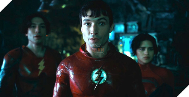 The Flash tung trailer bùng nổ với sự góp mặt của hàng loạt siêu anh hùng mới lẫn cũ 5