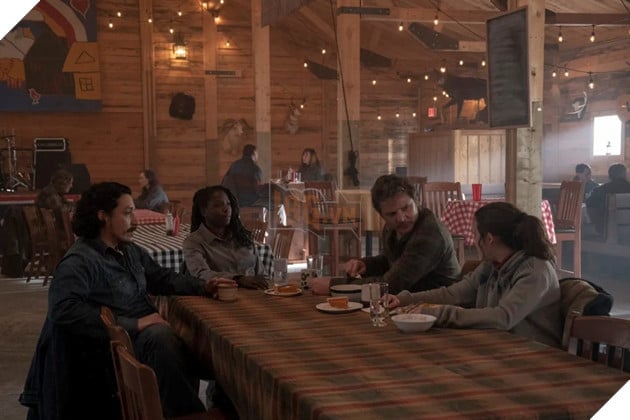 The Last of Us Tập 6: Đạo diễn chia sẻ trải nghiệm thực tế để tái hiện khu Jackson 3