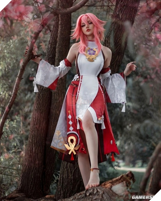 Nữ cosplayer người Nga hóa thân thành Yae Miko khiến game thủ không khỏi mê mẩn 2