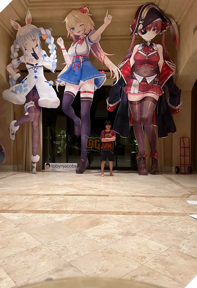 Tạo nên những tấm áp phích Anime siêu to khổng lồ