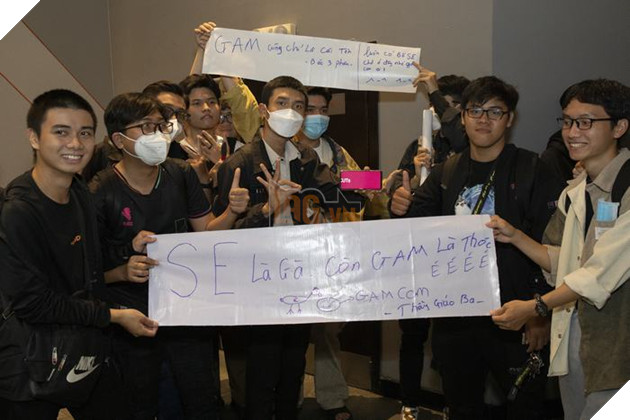 Bầu không khí bùng nổ tại Viewing Party VCS 2023, SBTC Esports đại chiến GAM Esports 8