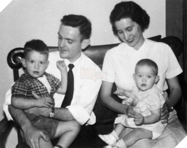  Emily, con ơi của tác giả Tố Hữu là gì ? Tại sao lại trở nên Viral trên mạng xã hội như vậy ? 2