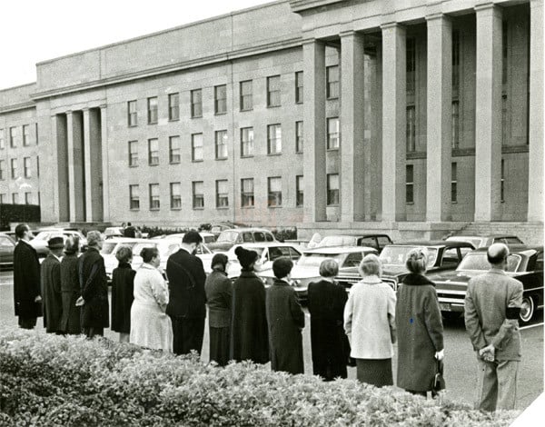  Emily, con ơi của tác giả Tố Hữu là gì ? Tại sao lại trở nên Viral trên mạng xã hội như vậy ? 3