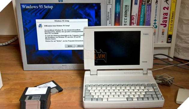 YouTuber lừa ChatGPT để tạo key kích hoạt Windows 95