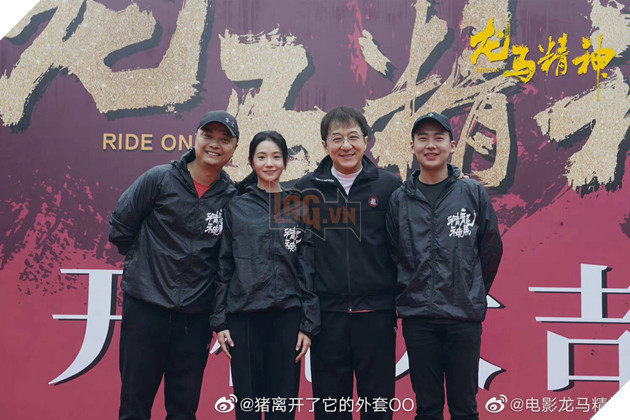 Phim mới của Thành Long bị khán giả chê rác, yêu cầu trả tiền vé ngay trong họp báo