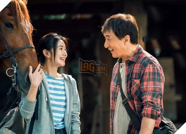 Phim mới của Thành Long bị khán giả chê rác, yêu cầu trả tiền vé ngay trong họp báo