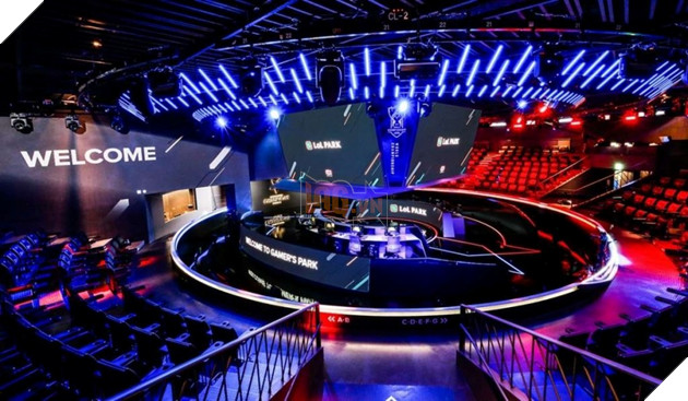 LMHT: Ồn ào thông tin một cựu tuyển thủ Hàn Quốc khỏa thân tại một tiệm nail ở Gangnam