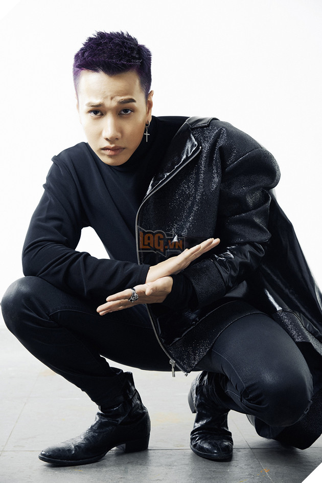  Lou Hoàng giao lưu tại Thiên Long Bát Bộ 2 VNG: “Chơi game là nguồn cảm hứng để viết nhạc”