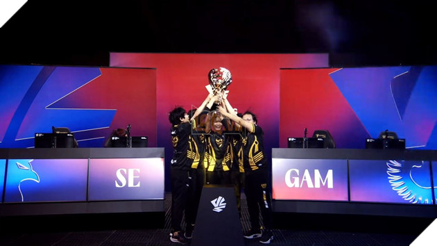 Chung kết Tổng VCS Hừng Đông 2023: Kẻ lật đổ SBTC trở lại đối đầu Nhà vua GAM Esports 25