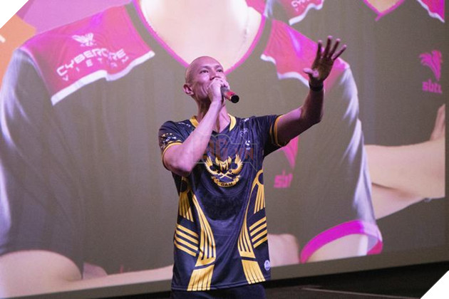 Bầu không khí bùng nổ như Bom Tấn tại chung kết VCS Hừng Đông 2023 10