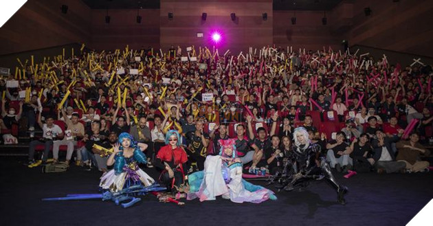 Bầu không khí bùng nổ như Bom Tấn tại chung kết VCS Hừng Đông 2023 31