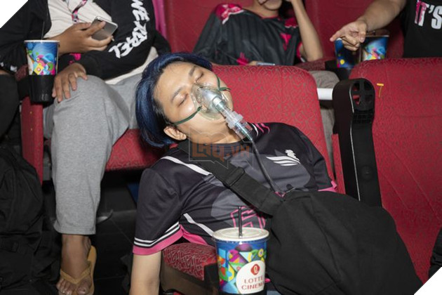 Bầu không khí bùng nổ như Bom Tấn tại chung kết VCS Hừng Đông 2023 27