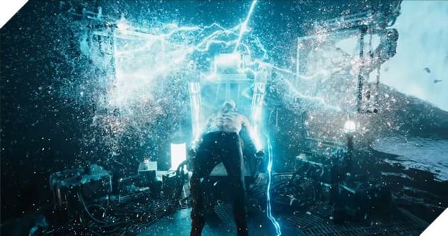 Supergirl, hai Flash và hai Batman bùng nổ trong trailer mới của The Flash tại CinemaCon 2023 14