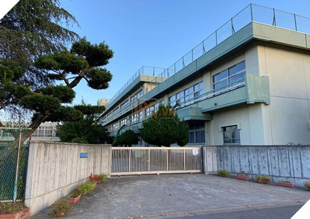 giáo viên nhật bản bỏ thuốc tẩy vào đồ ăn học sinh