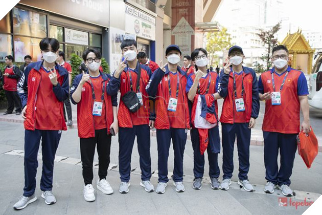 SEA Games 32: Hàng ngàn người hâm mộ Mobile Legends Bang Bang hội tụ để nhận vé miễn phí 13