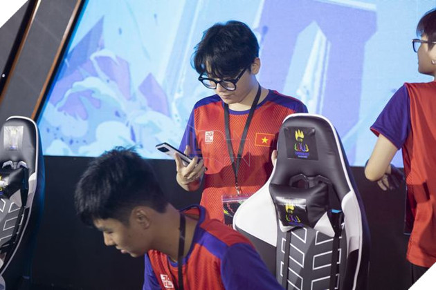 SEA Games 32: Đội tuyển quốc gia Việt Nam lên tinh thần trước giờ ra quân Tốc Chiến 4