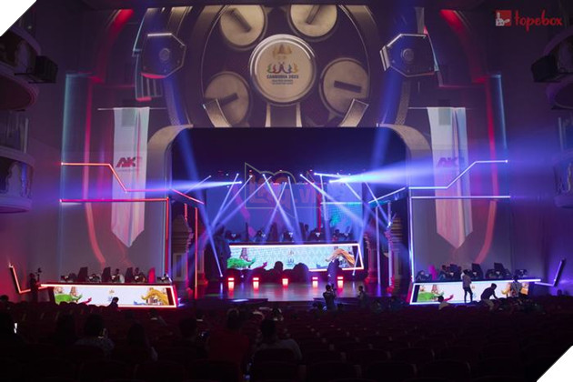 SEA Games 32: Toàn cảnh ngày thi đấu khai mạc với AK2 và Liên Minh Tốc Chiến 3