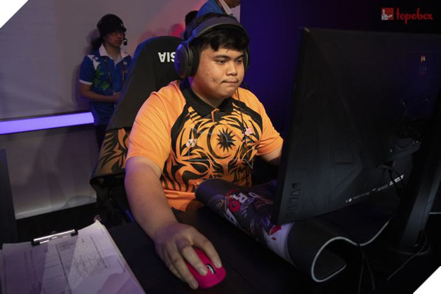 SEA Games 32: Toàn cảnh ngày thi đấu khai mạc với AK2 và Liên Minh Tốc Chiến 19