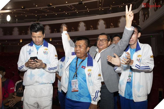 SEA Games 32: Toàn cảnh ngày thi đấu khai mạc với AK2 và Liên Minh Tốc Chiến 24