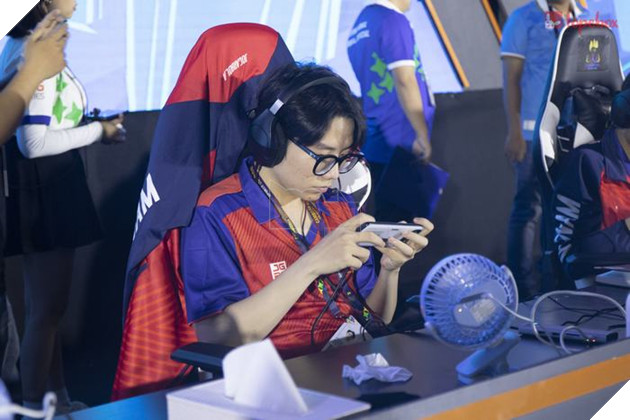 SEA Games 32: Toàn cảnh ngày thi đấu khai mạc với AK2 và Liên Minh Tốc Chiến 10