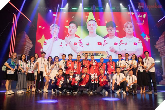 SEA Games 32: Huy chương Vàng Đột Kích gọi tên đội tuyển quốc gia Việt Nam 8