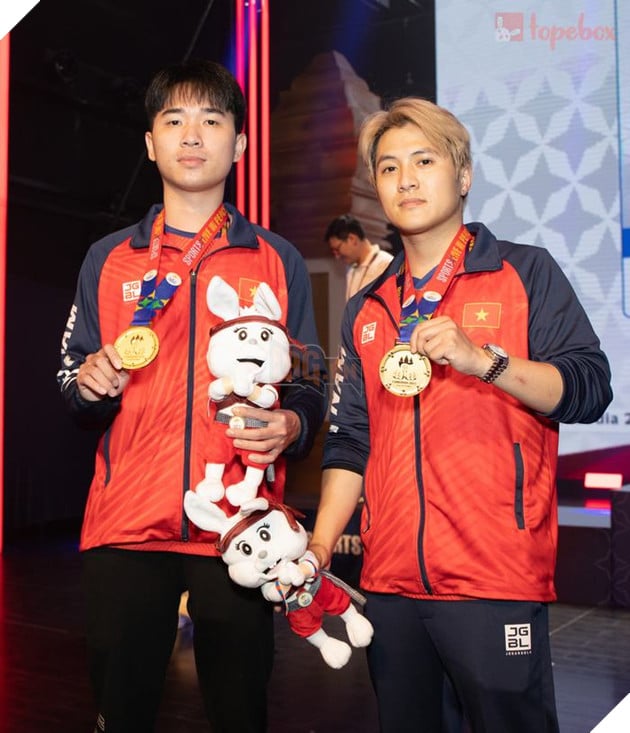 SEA Games 32: Toàn cảnh ngày thi đấu Esports thứ tư - CF Việt Nam đoạt HCV, VALORANT bước tiếp 25