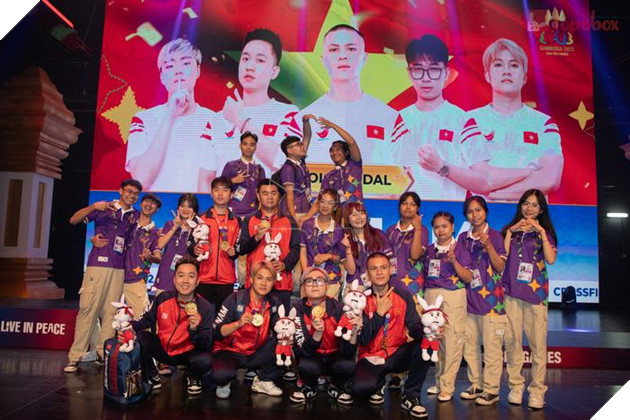 SEA Games 32: Huy chương Vàng Đột Kích gọi tên đội tuyển quốc gia Việt Nam 9