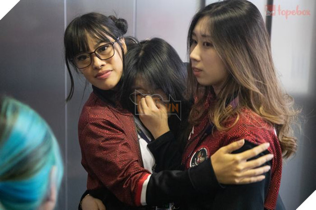 SEA Games 32: Loạt ảnh đầy cảm xúc của Mobile Legends: Bang Bang nữ, PUBG Mobile mở màn 27