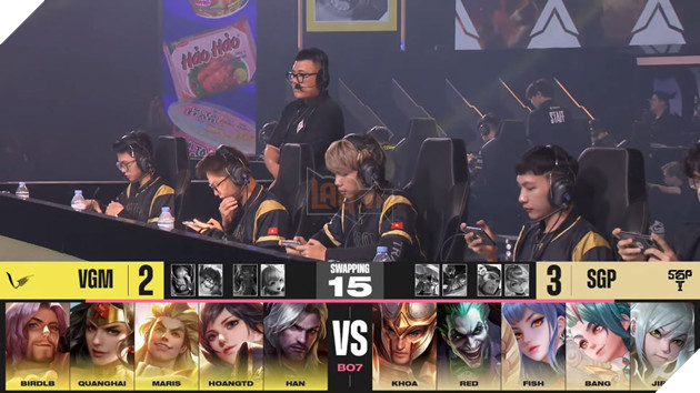 Chung kết ĐTDV Mùa Xuân 2023: Liệu chim vàng có thể hạ gục những bóng ma? 16