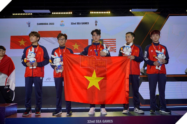SEA Games 32: PUBG Mobile Indonesia giữ lại HCV, hai team Việt Nam giành hai Huy chương 4