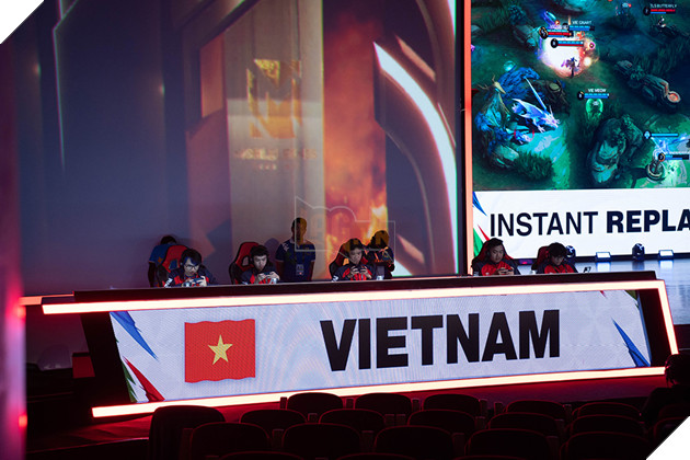 Hành trình đầy cảm xúc của đội tuyển Mobile Legends: Bang Bang Việt Nam tại SEA Games 32 3