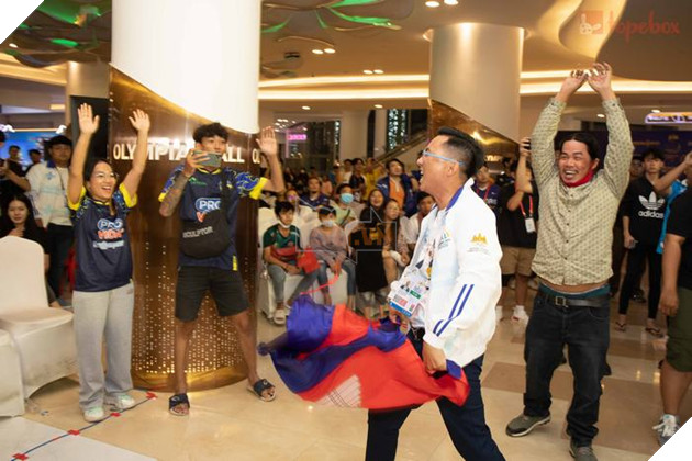 SEA Games 32: Những hình ảnh ngày thi đấu Esports cuối cùng với PUBG Mobile Cá Nhân