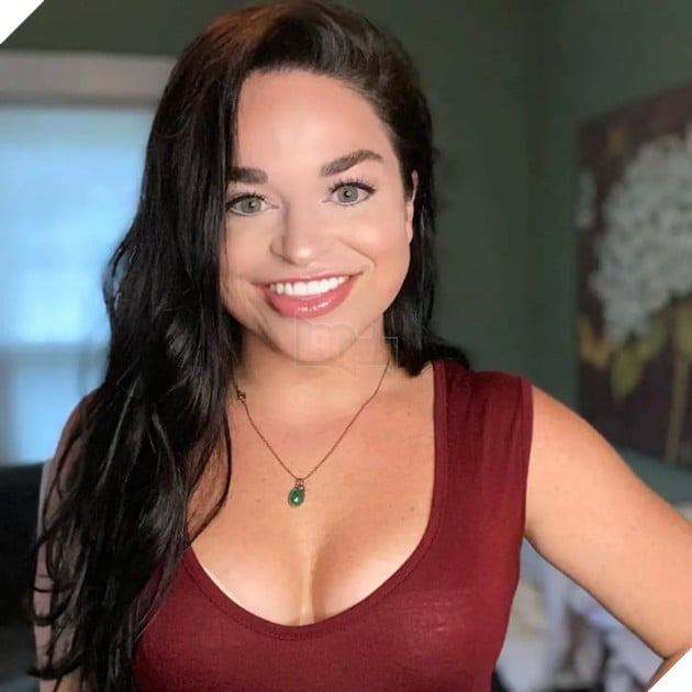 Cô gái kiếm được hơn 300 triệu cho mỗi bài đăng TikTok nhờ vào chiếc miệng rộng kỷ lục