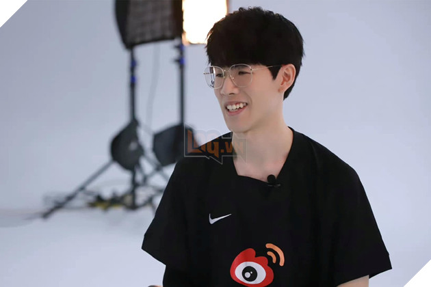 LMHT: Fan vui mừng khi mà TheShy vẫn đánh chính trong đội hình của WBG