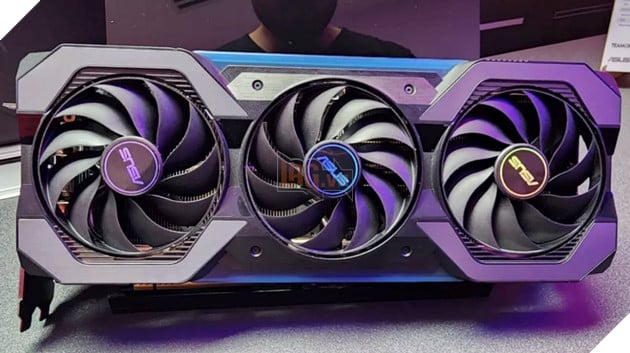 Computex 2023: Asus ra mắt GPU RTX 4070 đầu tiên không cần đầu nối nguồn 12VHPWR 