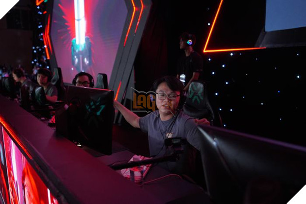 Bán kết VALORANT Challengers Vietnam Split 2: Tìm Tài Trợ và Big BAAM bất ngờ ngã ngựa 10