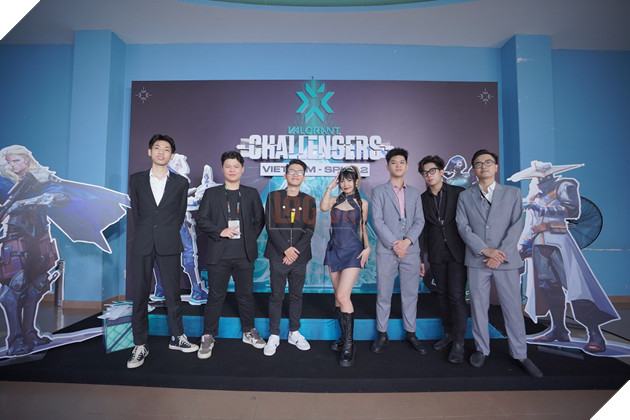 VALORANT: Hàng nghìn người đến theo dõi Playoffs VCT Challengers Vietnam Split 2 11