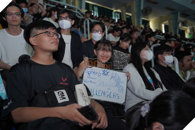 VALORANT: Hàng nghìn người đến theo dõi Playoffs VCT Challengers Vietnam Split 2 24