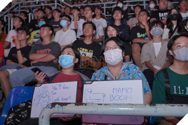 VALORANT: Hàng nghìn người đến theo dõi Playoffs VCT Challengers Vietnam Split 2 29