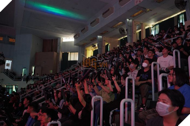 VALORANT: Hàng nghìn người đến theo dõi Playoffs VCT Challengers Vietnam Split 2 31