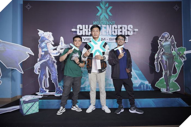 VALORANT: Hàng nghìn người đến theo dõi Playoffs VCT Challengers Vietnam Split 2 9